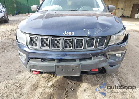 2019 Jeep Compass Trailhawk 4X4 z USA, uszkodzony, nr VIN 3C4NJDDB1KT620433